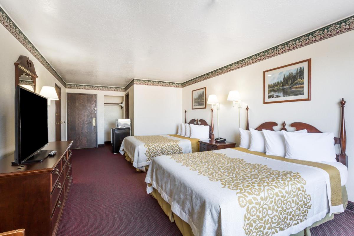 Days Inn by Wyndham Evanston WY - Housity