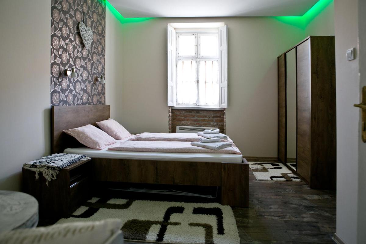 Gyulai 200 Éves Apartman - Housity