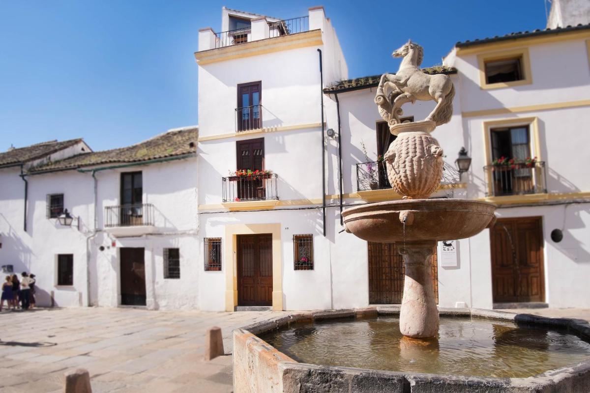 Las Casas del Potro - Housity