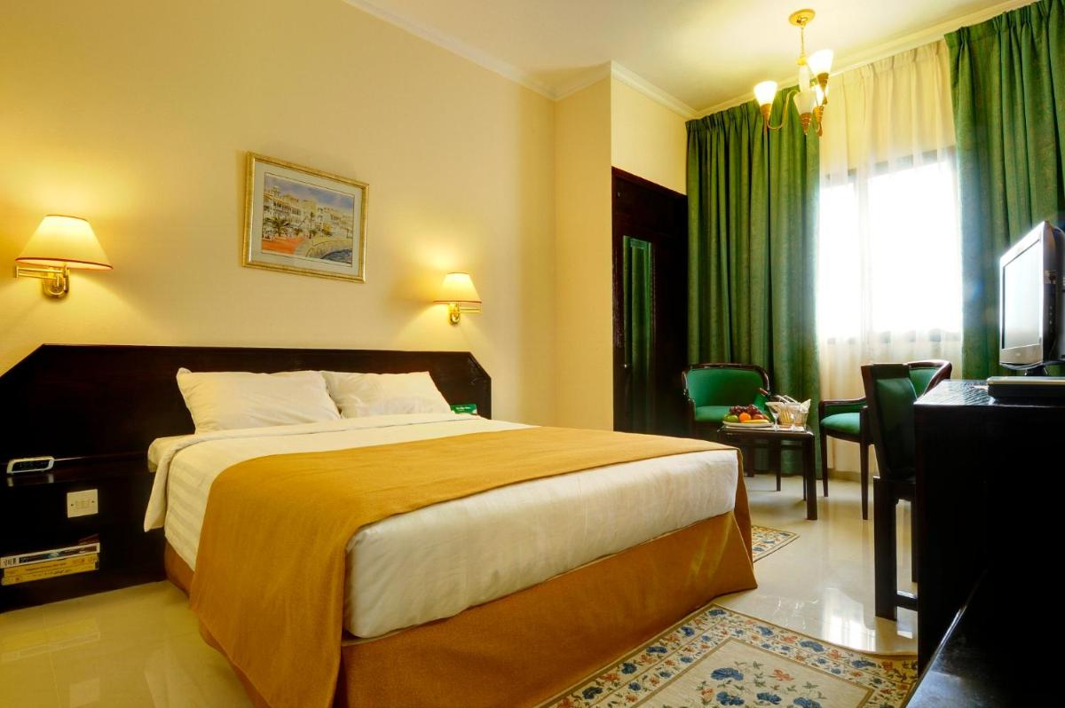 Hotel Al Madinah Holiday - Hizvo