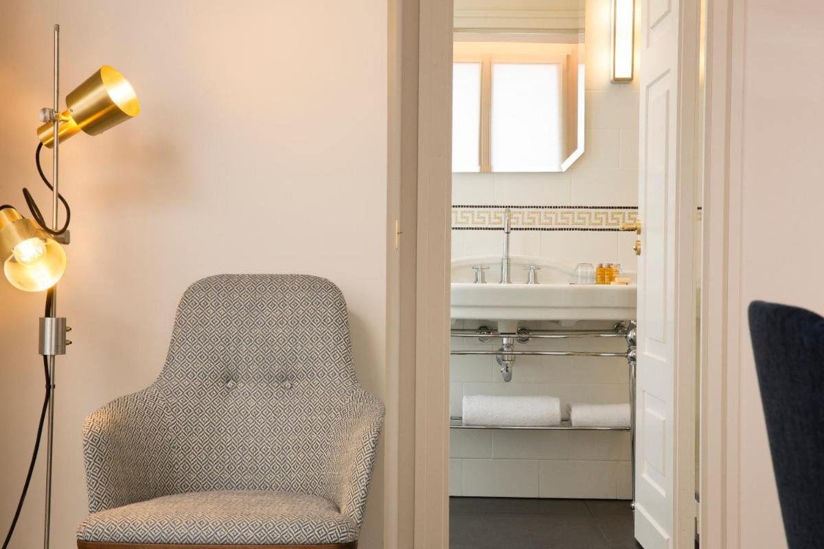Salle de bains dans l'établissement Le Tsuba Hotel