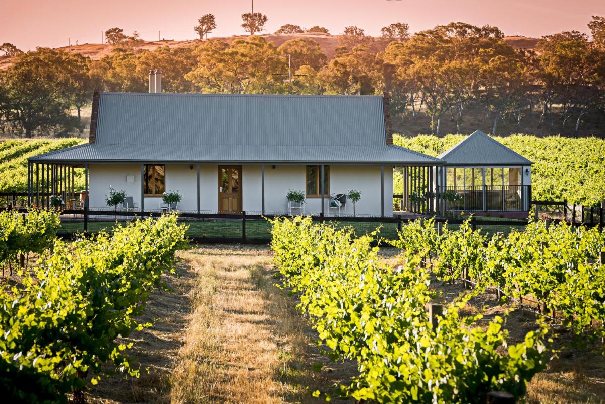 Brockenchack Vineyard Bed & Breakfast - Housity
