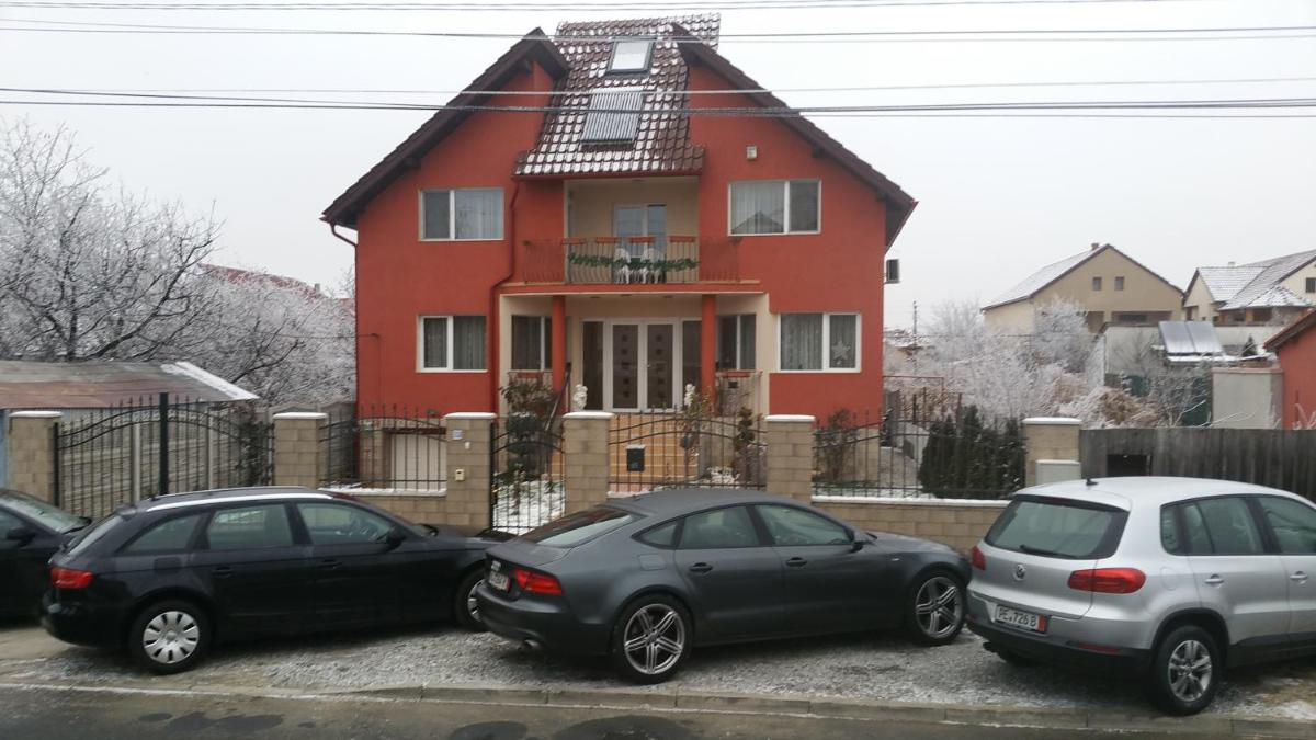 Family Pension - Housity