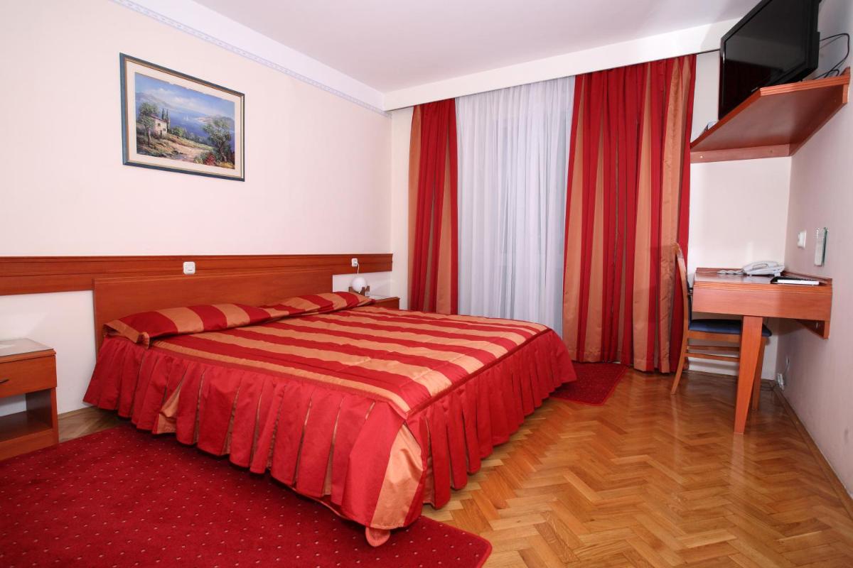 Hotel Narona - Housity