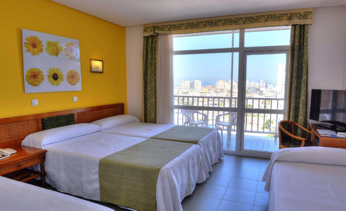 Cama o camas de una habitación en Hotel & Spa Entremares