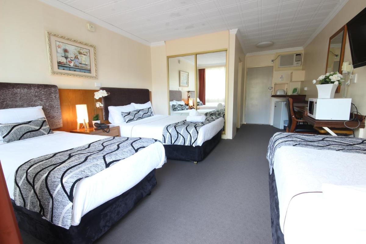 Molly Morgan Motor Inn - Housity