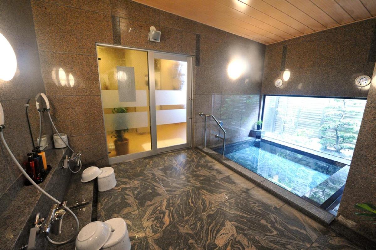 Hotel Route-Inn Gotenba Eki-Minami - Housity