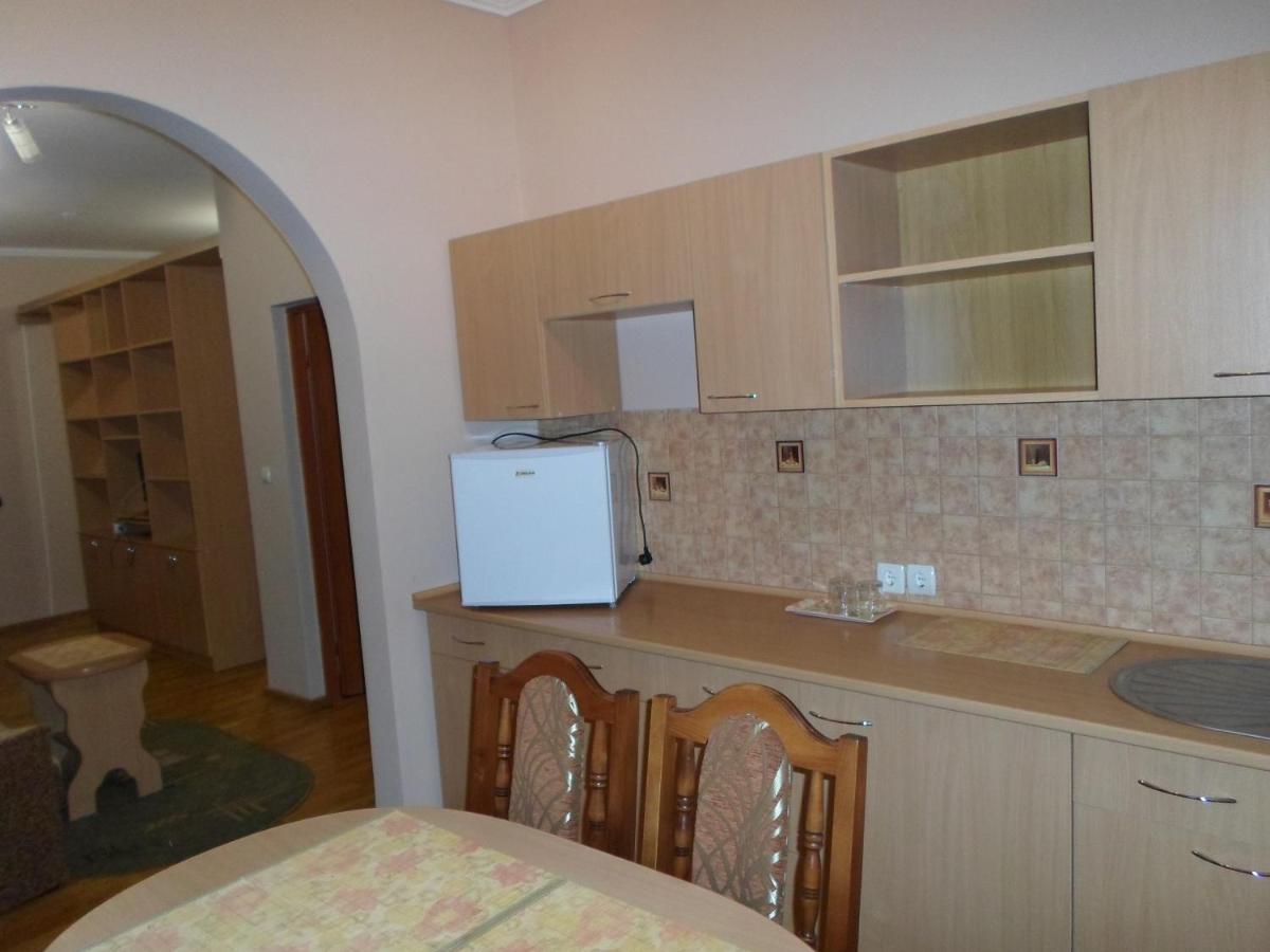 Piroshka Hotel - Housity