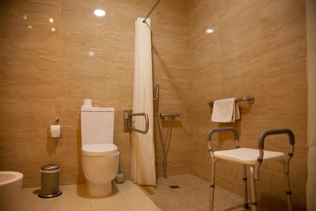 Hotel El Capricho - Housity