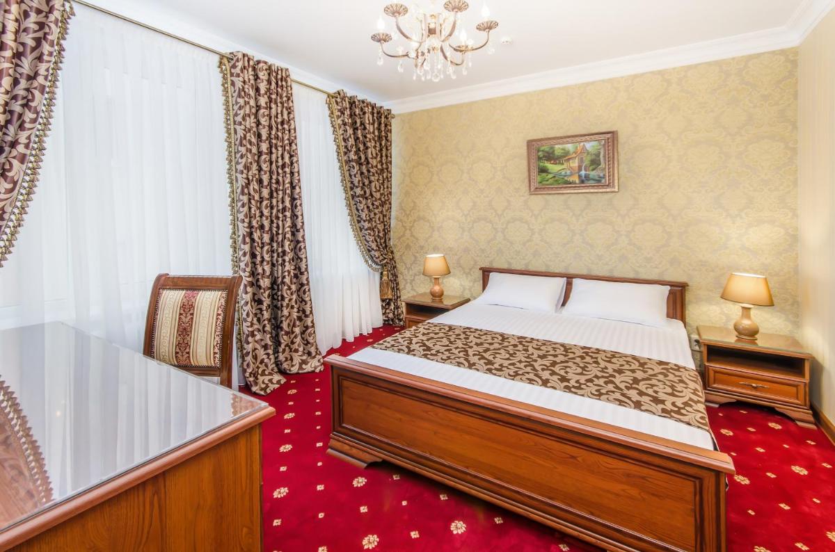 Park Lane Hotel - Housity
