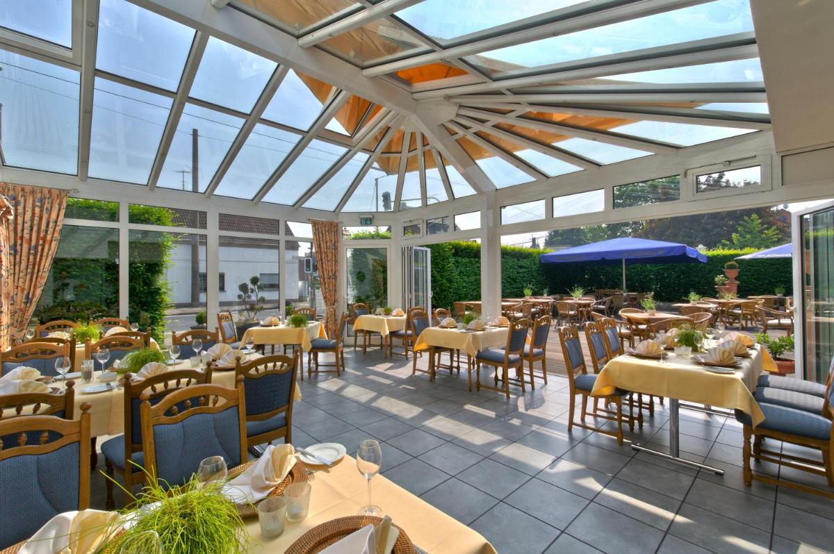 Landhotel Lohmann - Housity