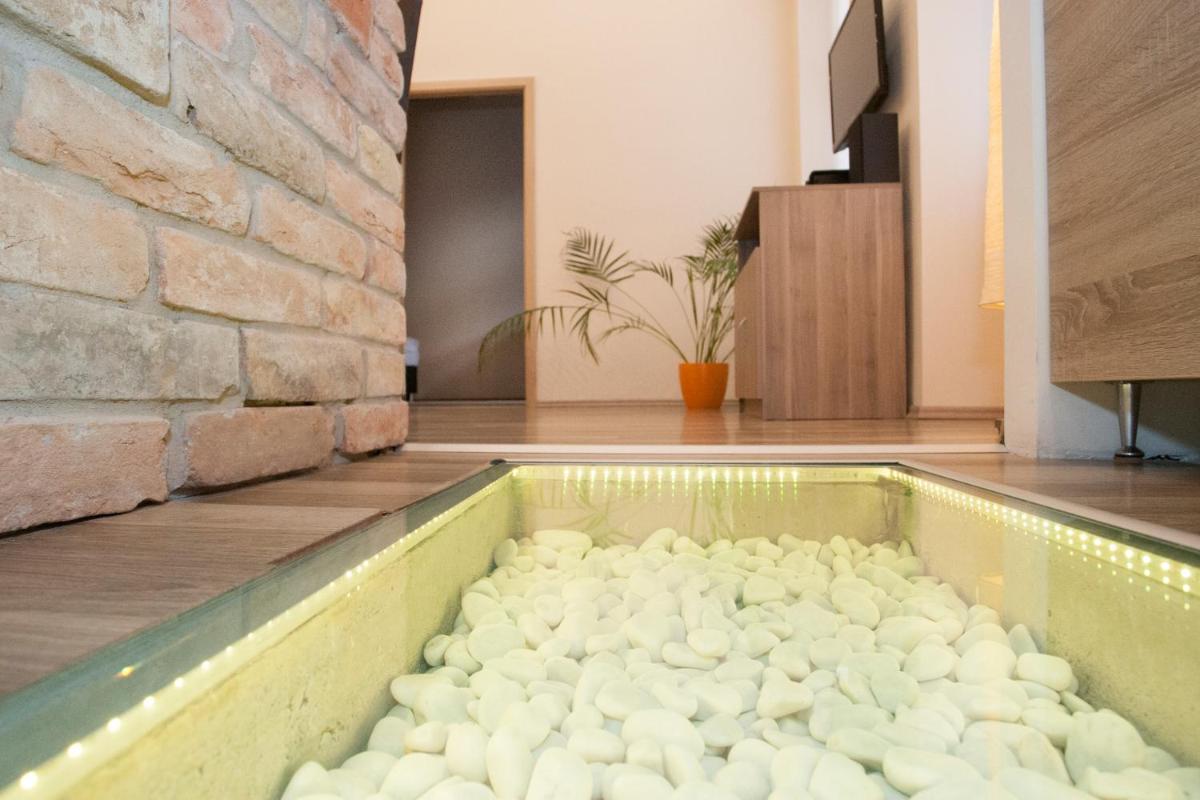 Dominique apartment Housity