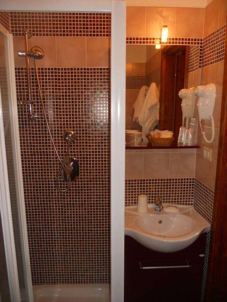 La Locanda Del Lago Lucciola - Housity