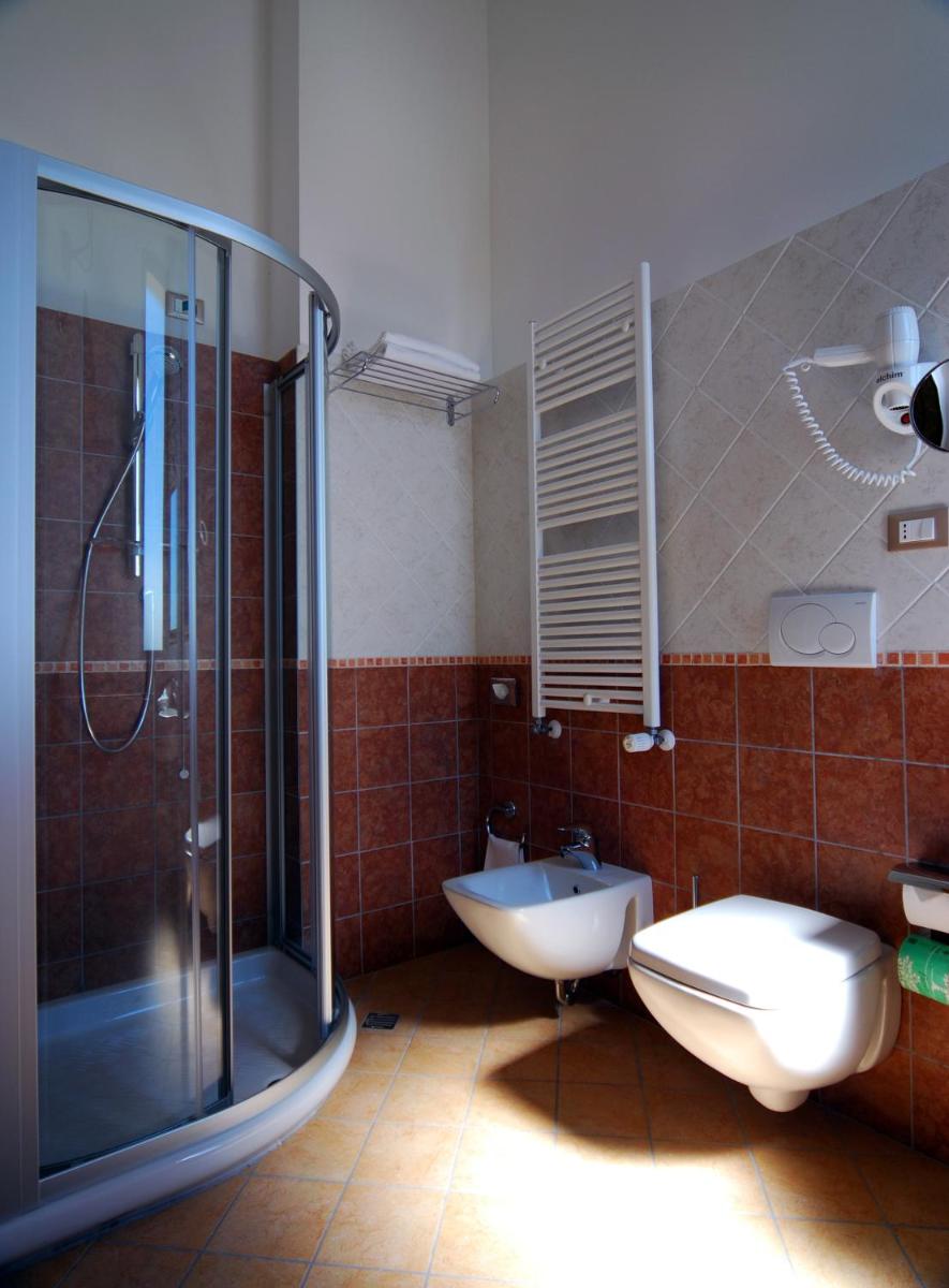 Hotel La Fornace - Housity