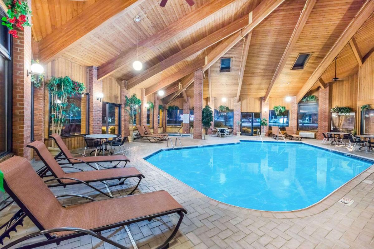 Baymont by Wyndham LeMars - Housity