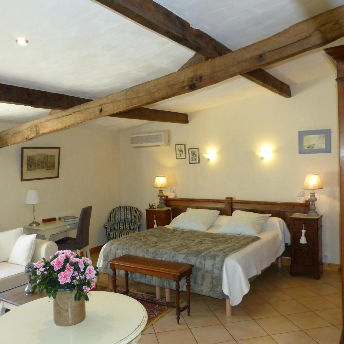 Domaine De La Mouthe - Housity