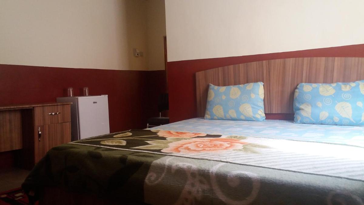Adinkra City Hotel - Housity