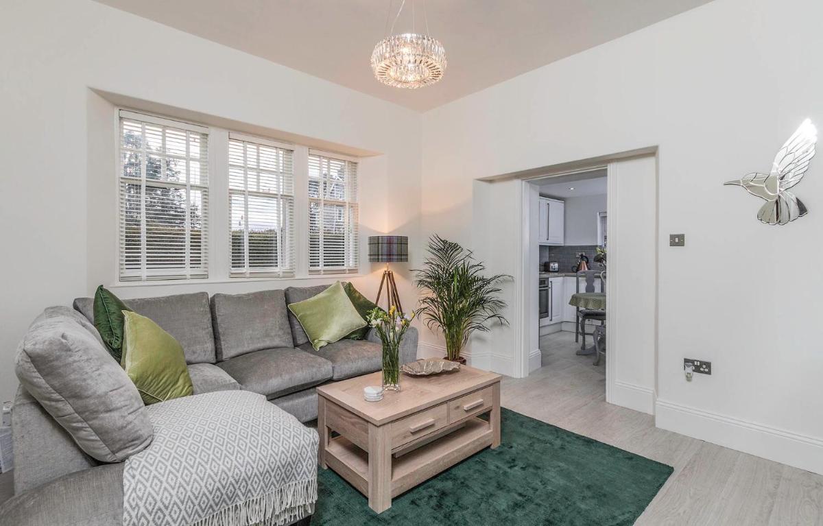 Firlands Lodge - Housity