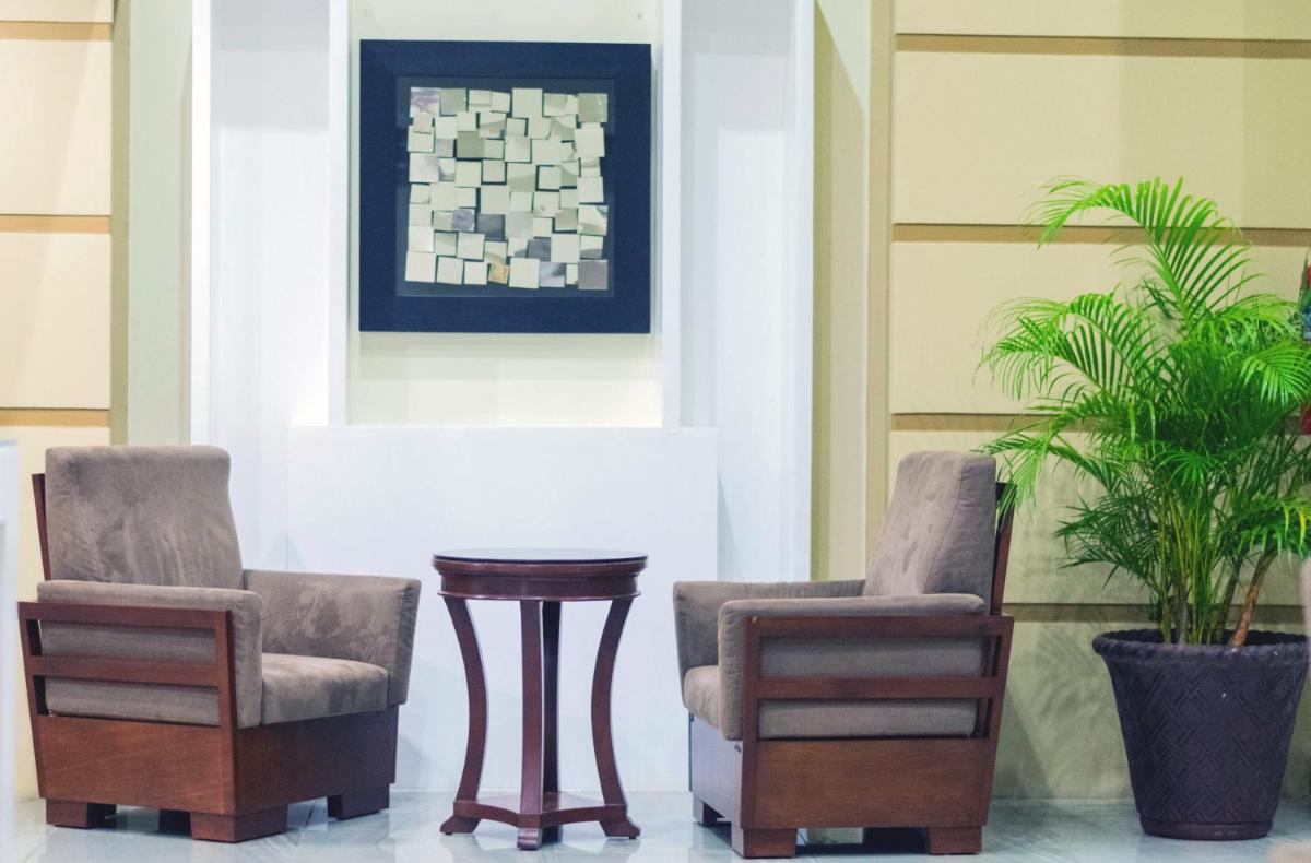 Leope Hotel - Housity