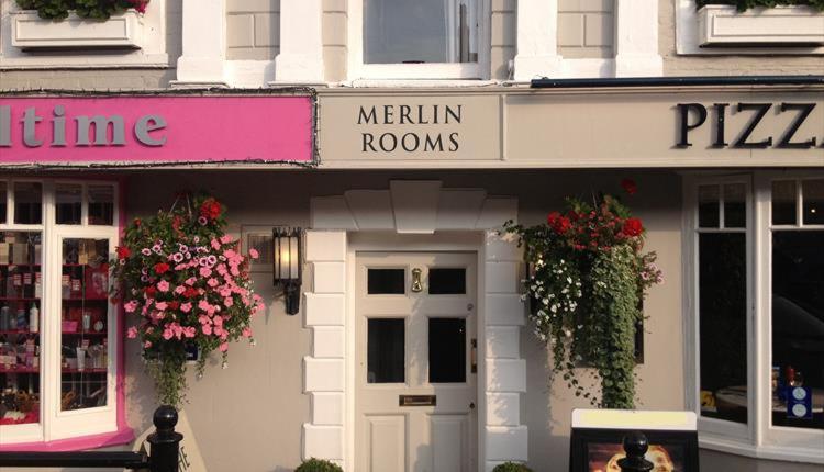 The Merlin - Housity