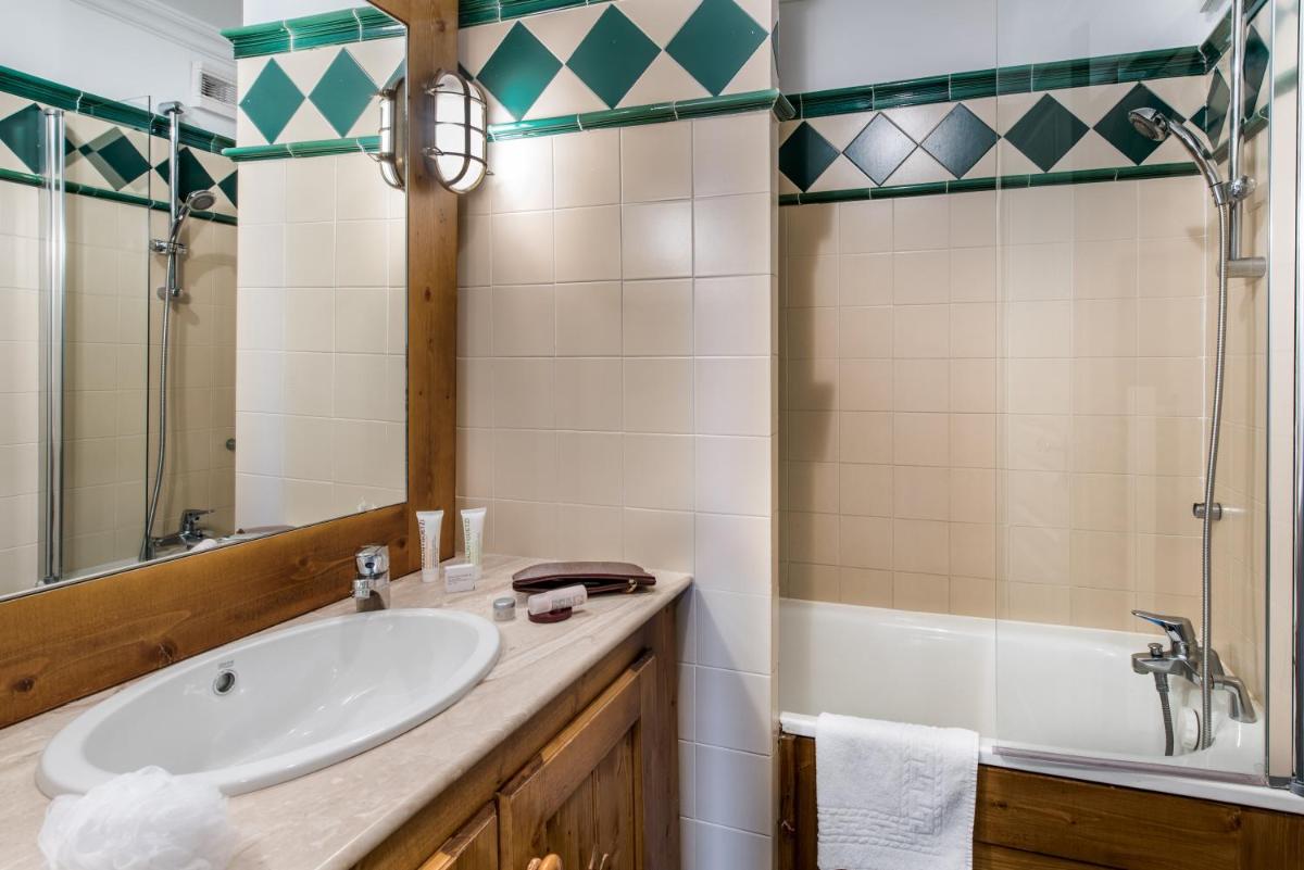 Salle de bains dans l'établissement Résidences Village Montana by Les Etincelles