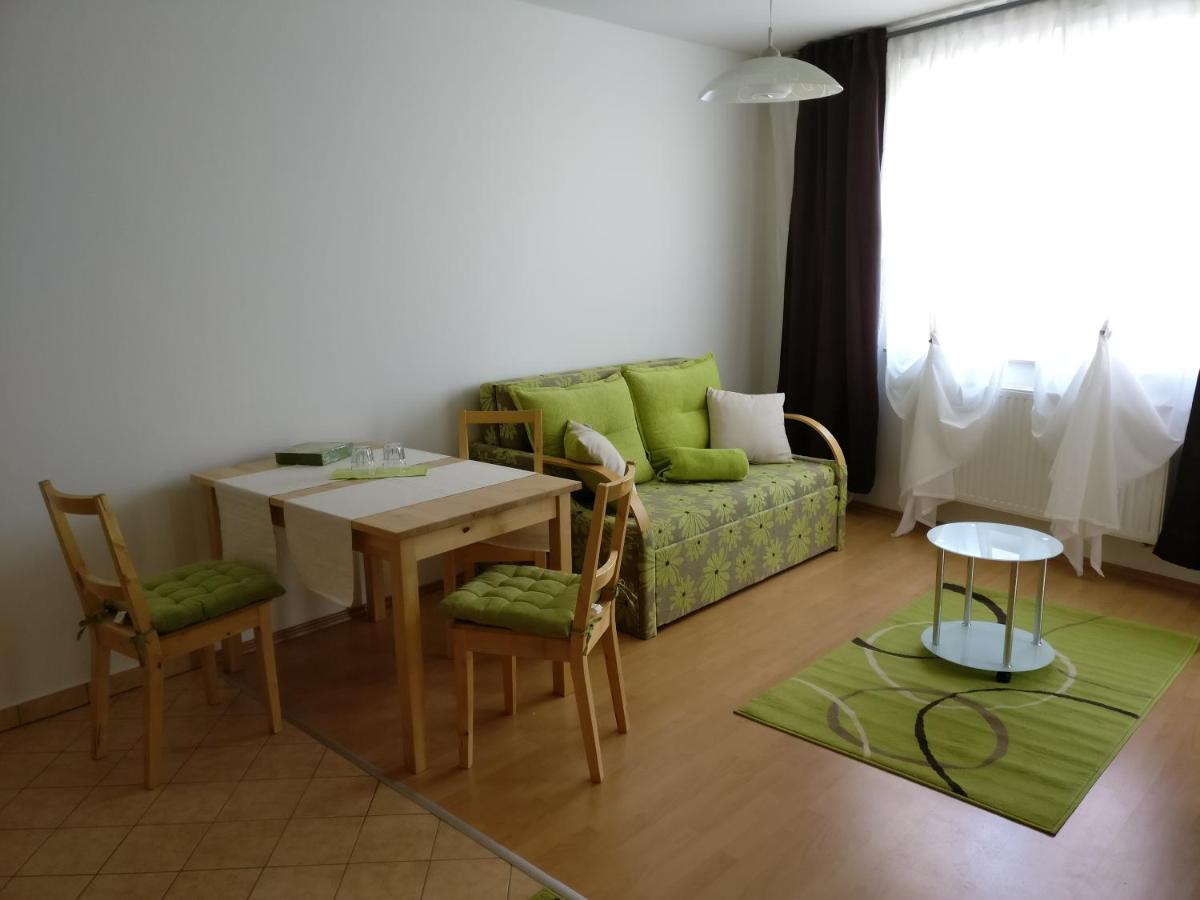 Jade Apartment - Housity