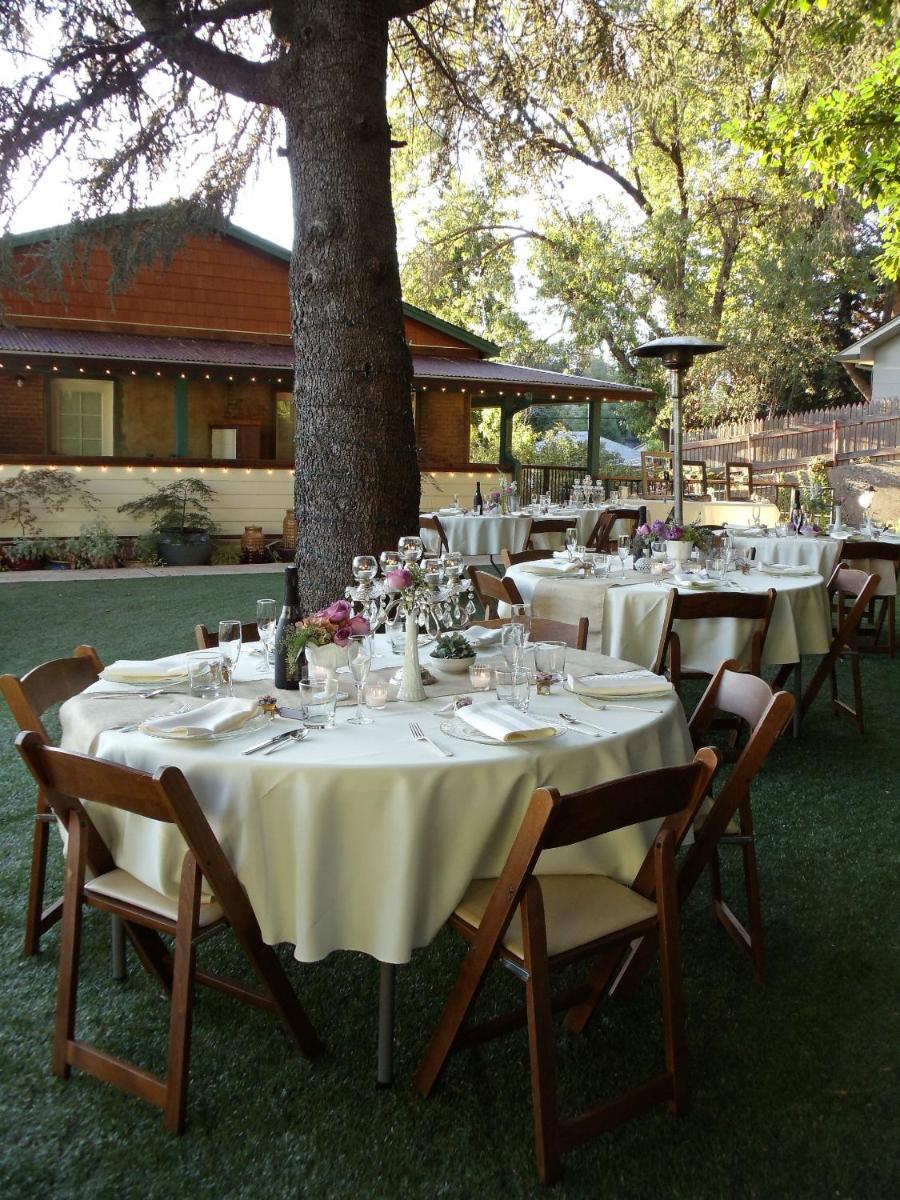 Grass Valley Courtyard Suites - Housity