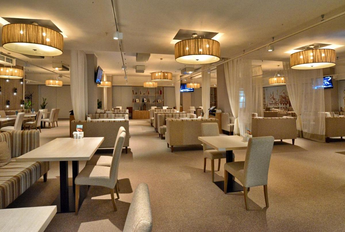 Riga Land Hotel - Housity
