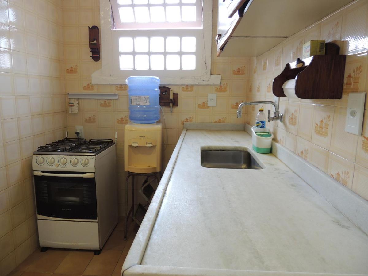 Duplex com 4 quartos, 500 metros da Praia, com piscina - Housity