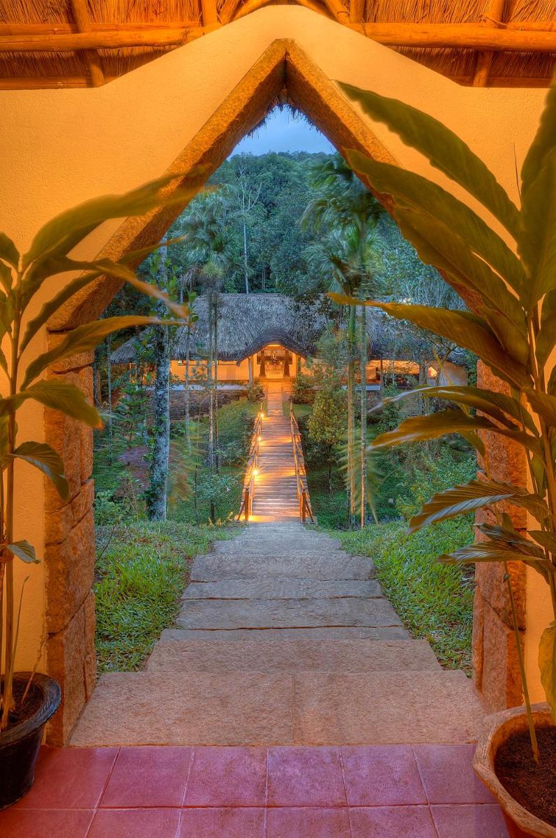 Amritara Shalimar Spice Garden Resort & Spa - Housity