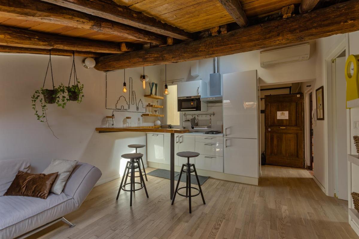 Castiglione 77 - Housity