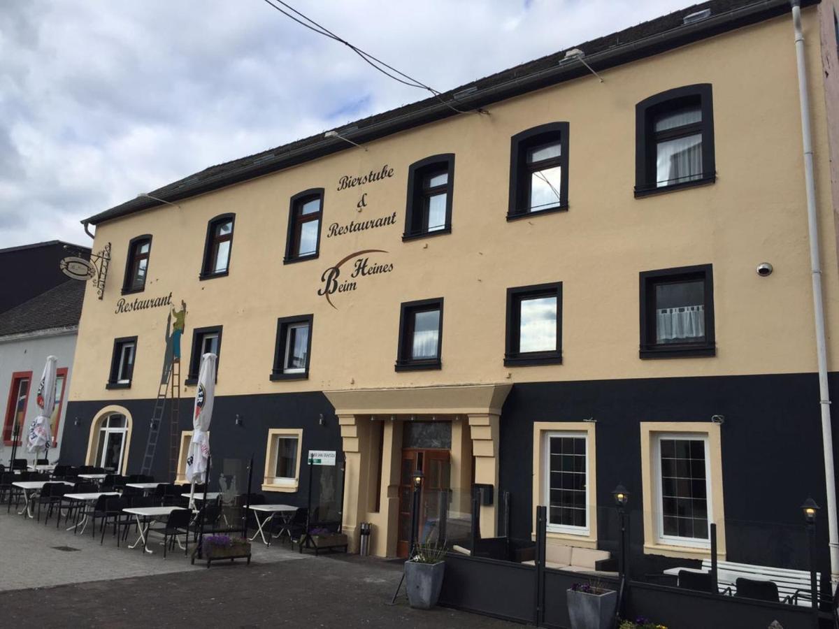 Beim Heines - Housity