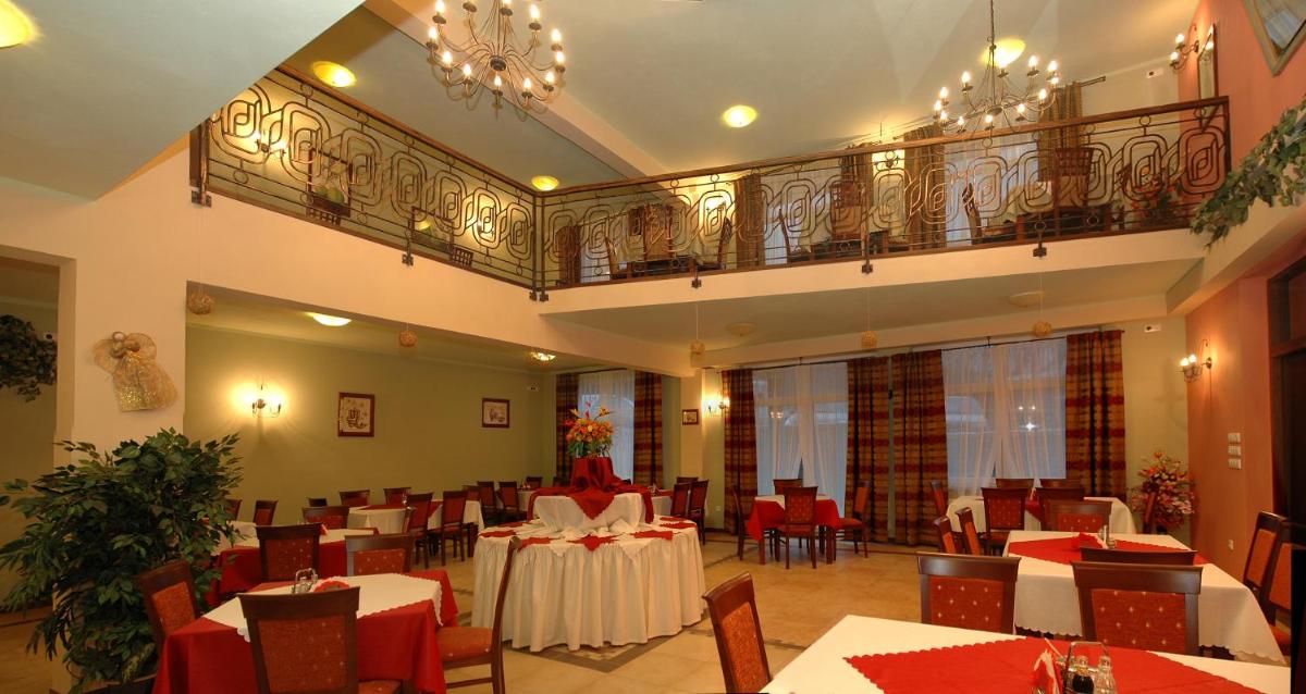 Pensjonat Carmen - Housity