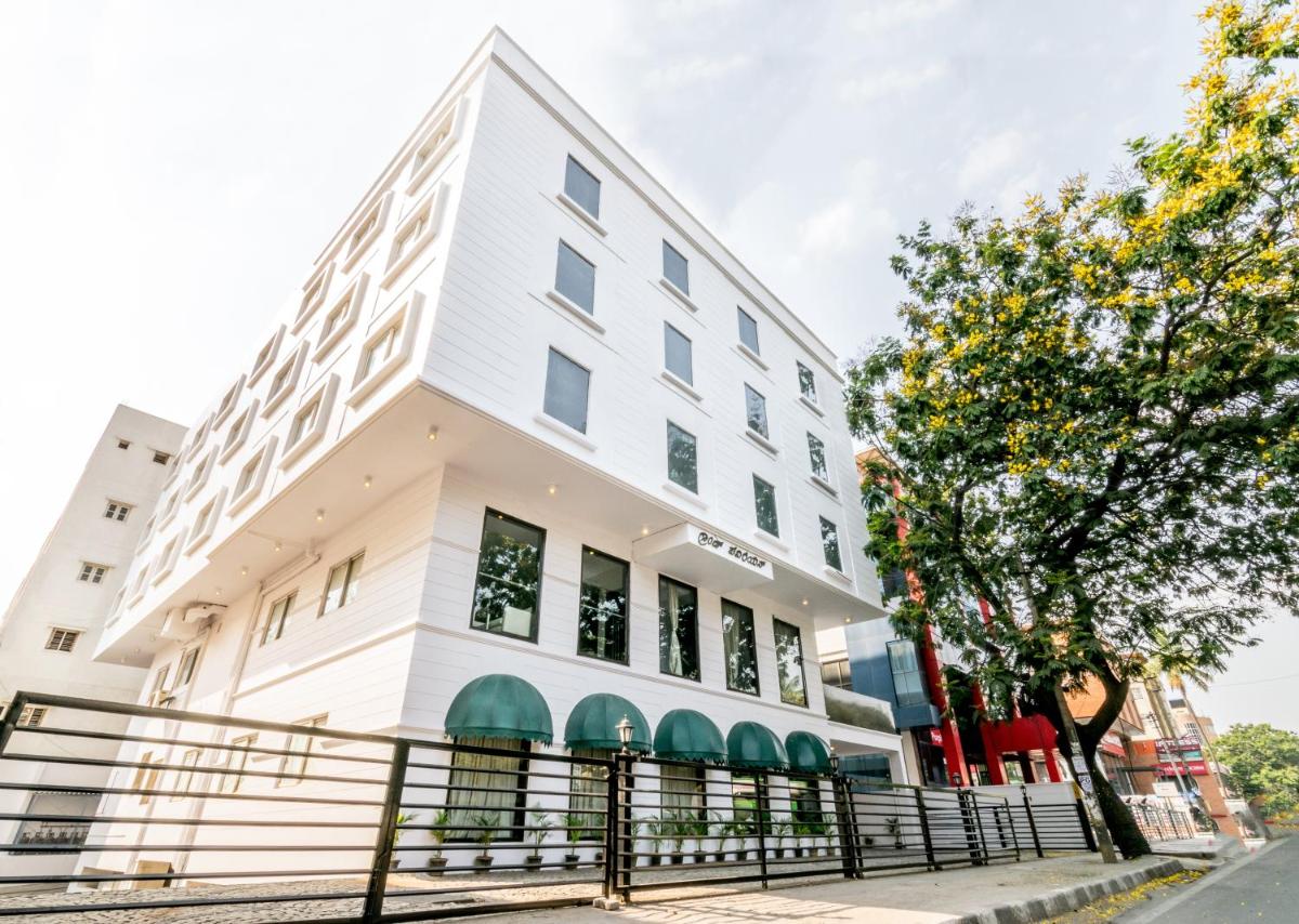 Octave Hotel - Double Road - Housity