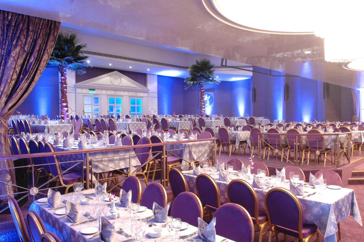 Regency Palace Hotel - Housity