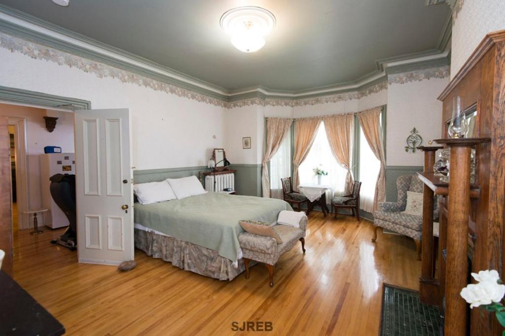 A Tanners Home Inn Bed and Breakfast - Housity