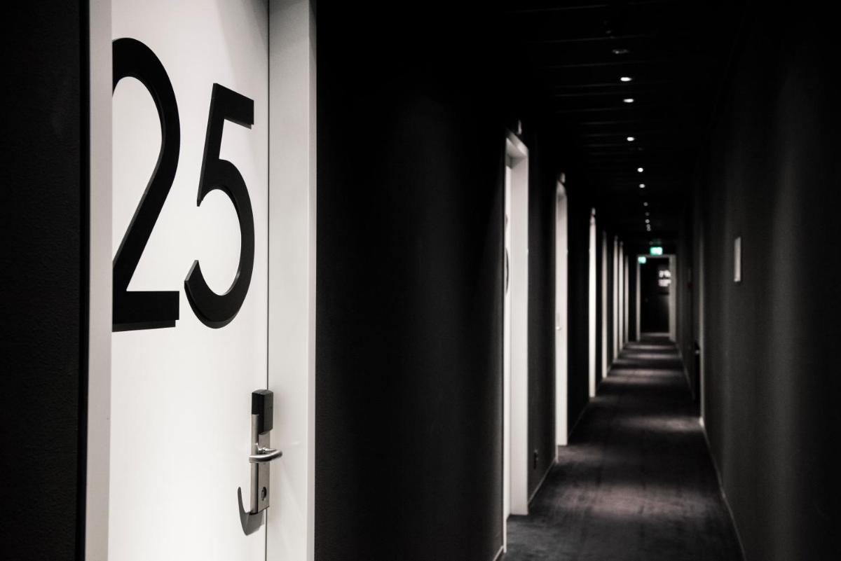 Design Hotel Glow - Housity