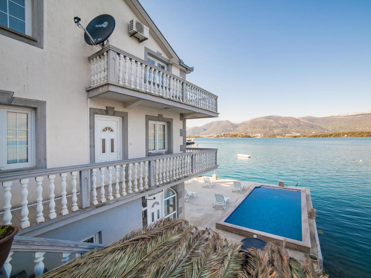Apartments Elena - Housity