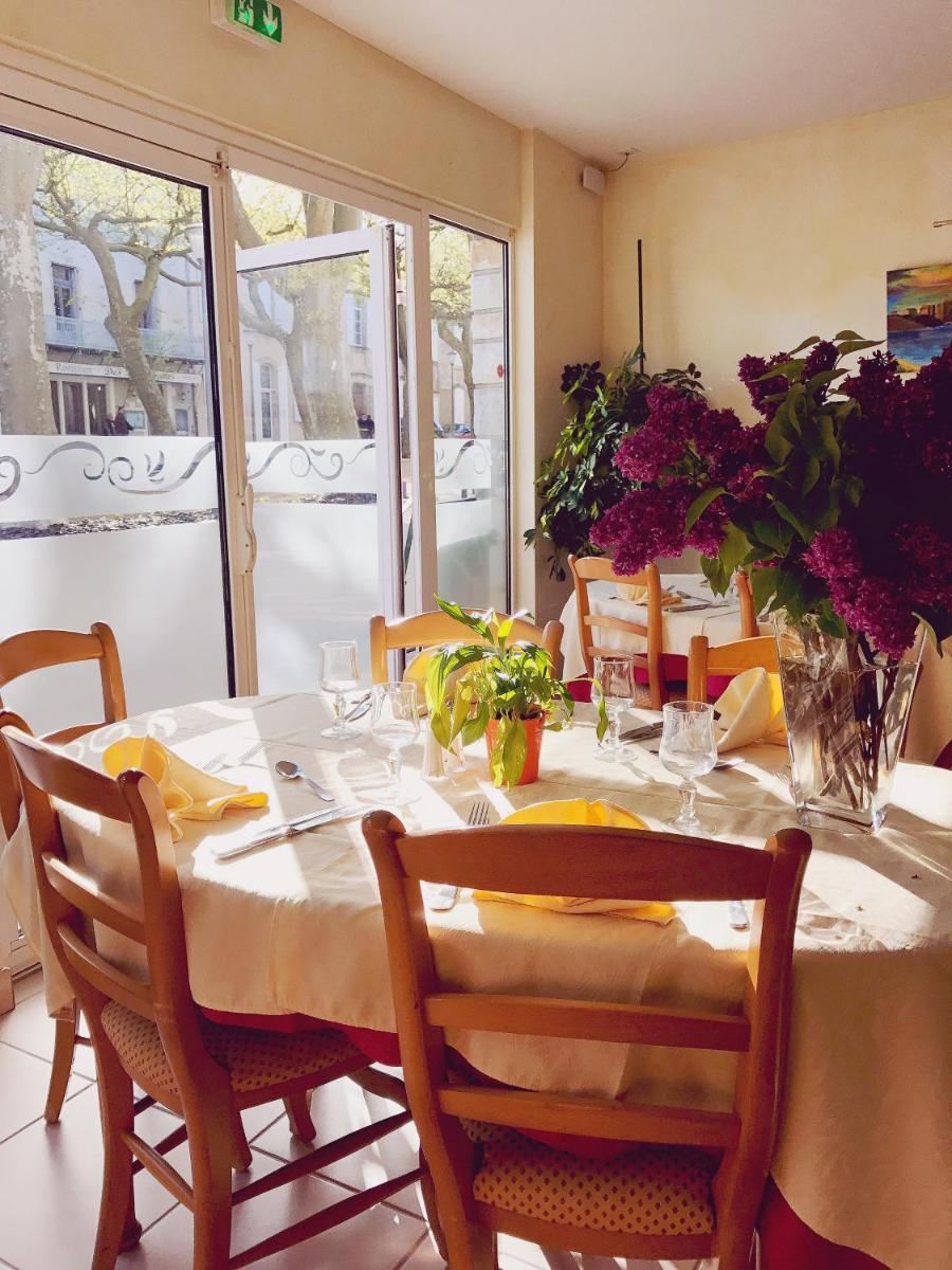 Logis Hotels - Hôtel et Restaurant de la Montagne Noire - Housity