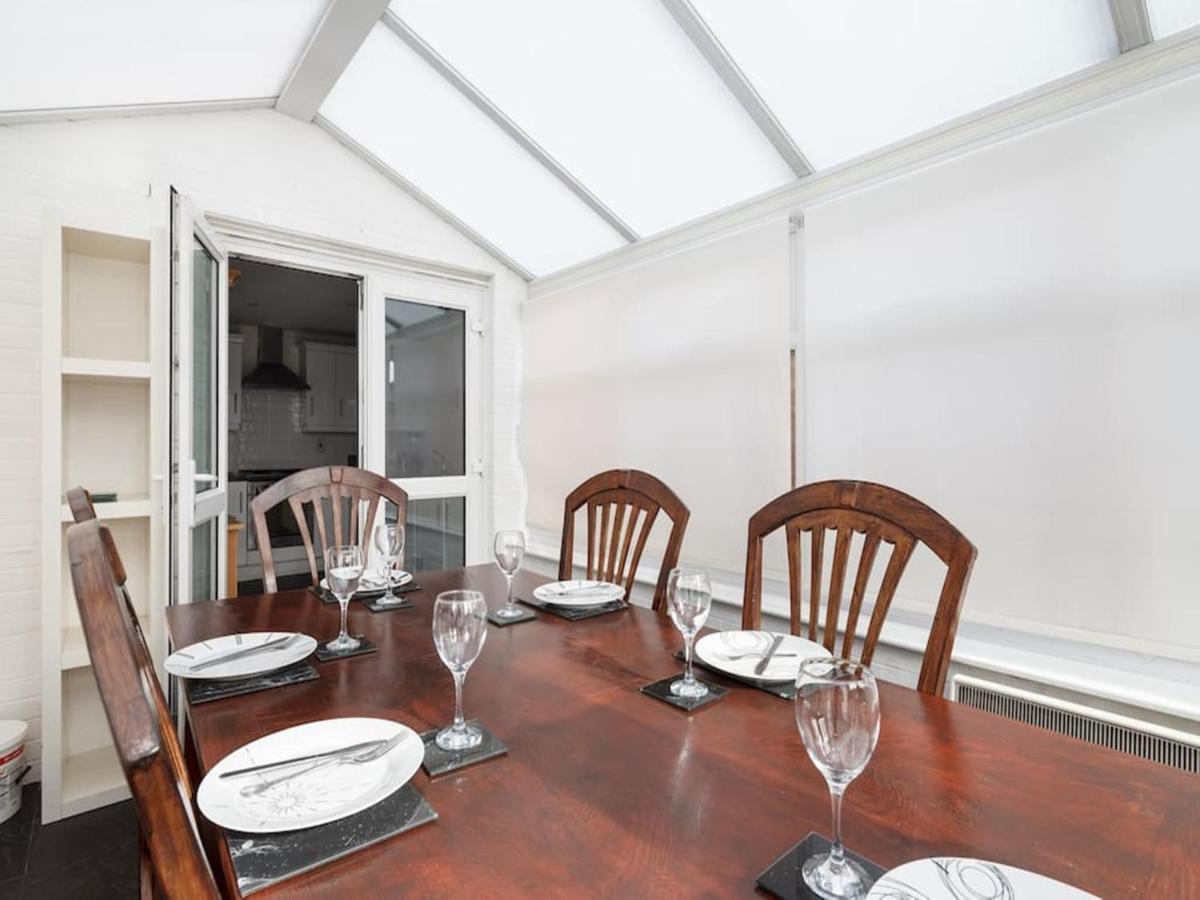 My-Places Abbotsfield Court Townhouse - Housity