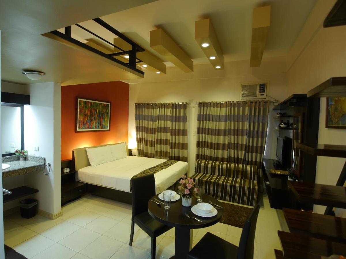 New Manila Suites - Housity