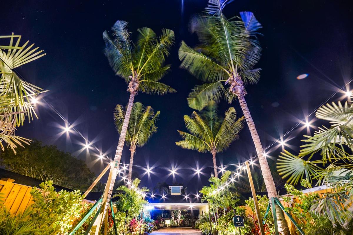 Siesta Key Palms Resort - Housity