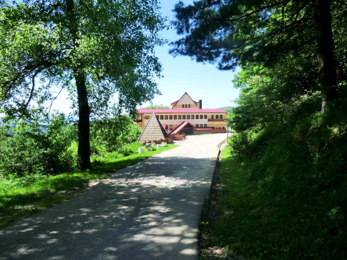 Hotel Vrsatec - Housity