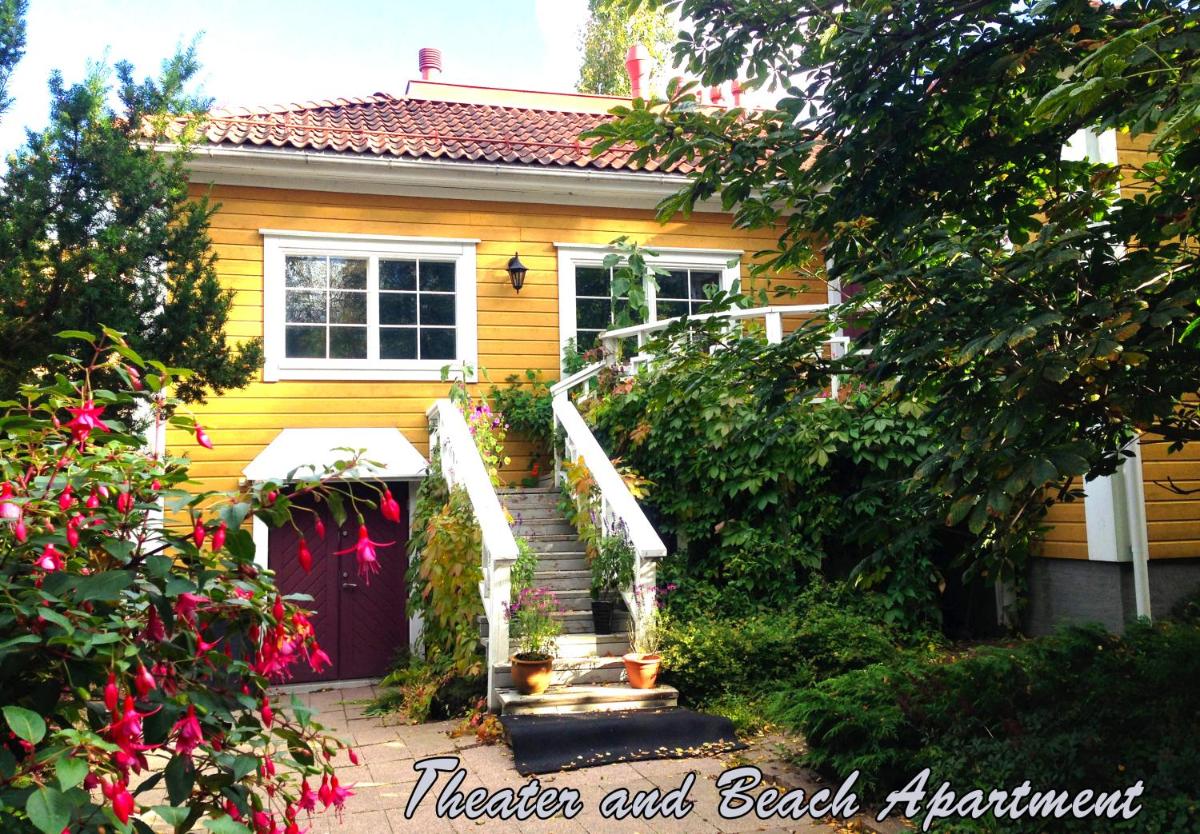 Theater and Beach Apartment - Housity