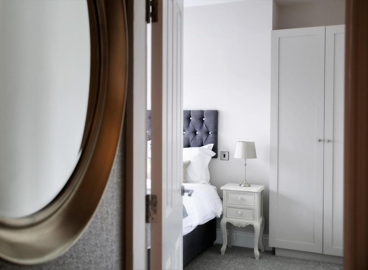 Spa Apartments - Housity