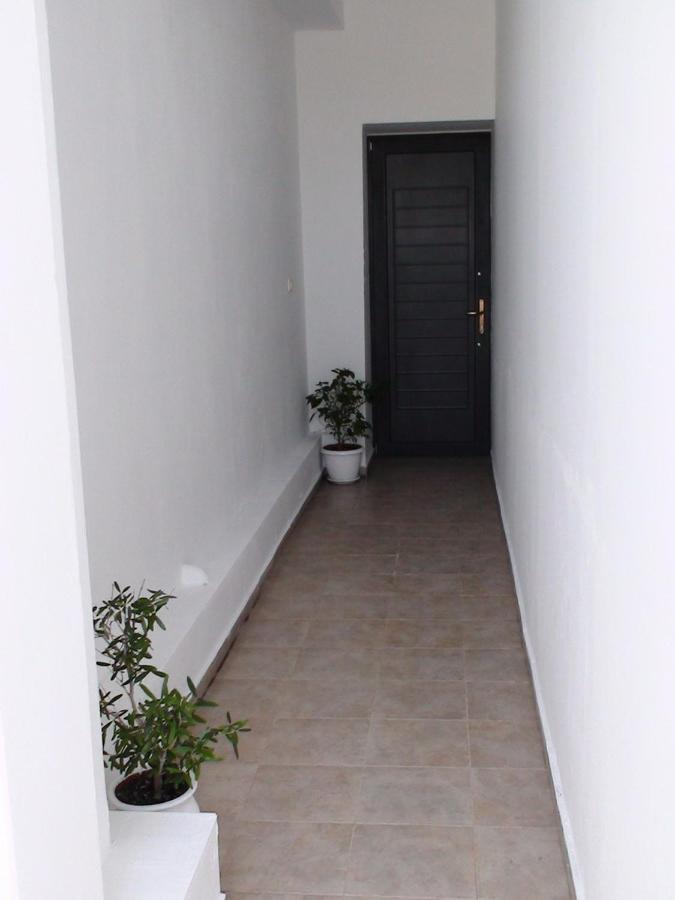 Center House - Housity