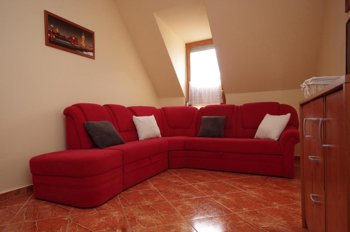Suitetrails - Bíbor Apartman