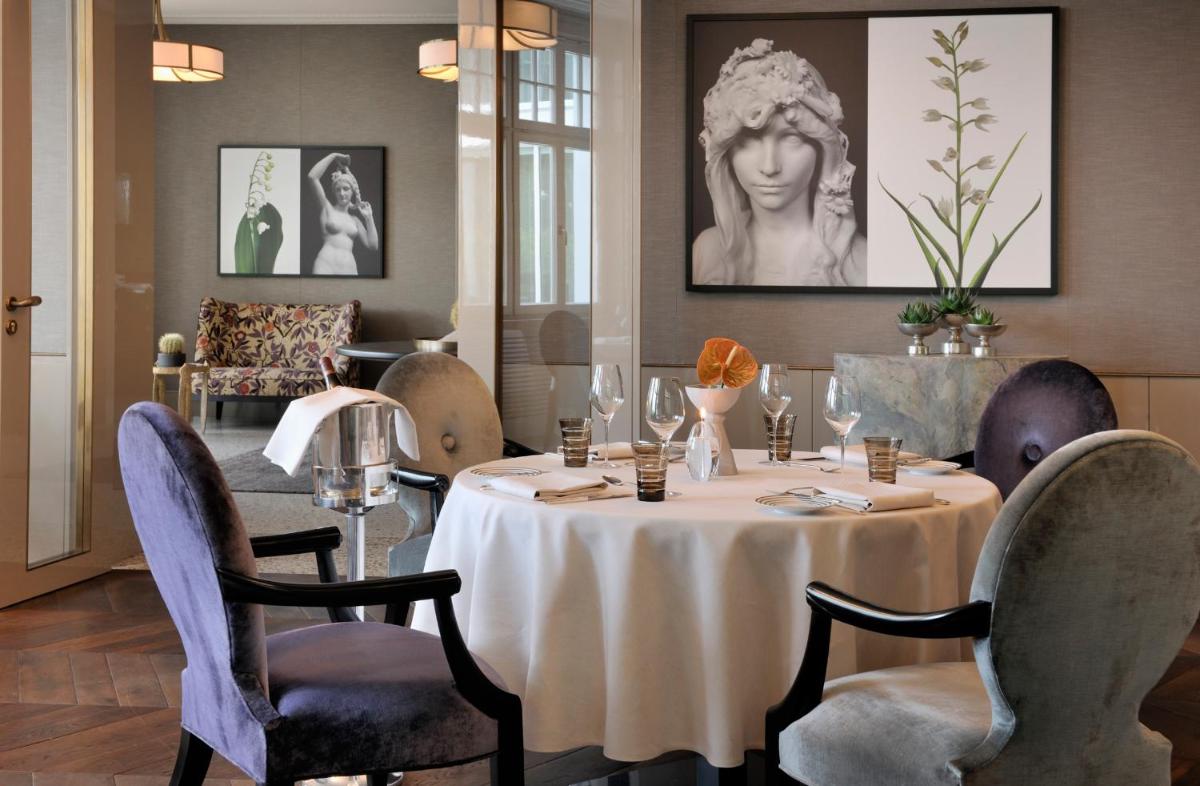 Ein Sitzbereich in der Unterkunft RIVA - Das Hotel am Bodensee