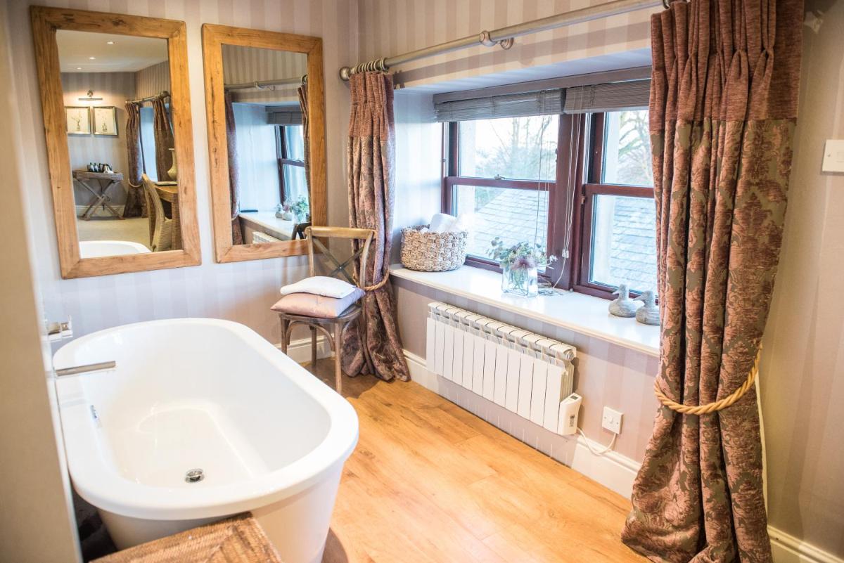 The Shireburn Arms - Housity