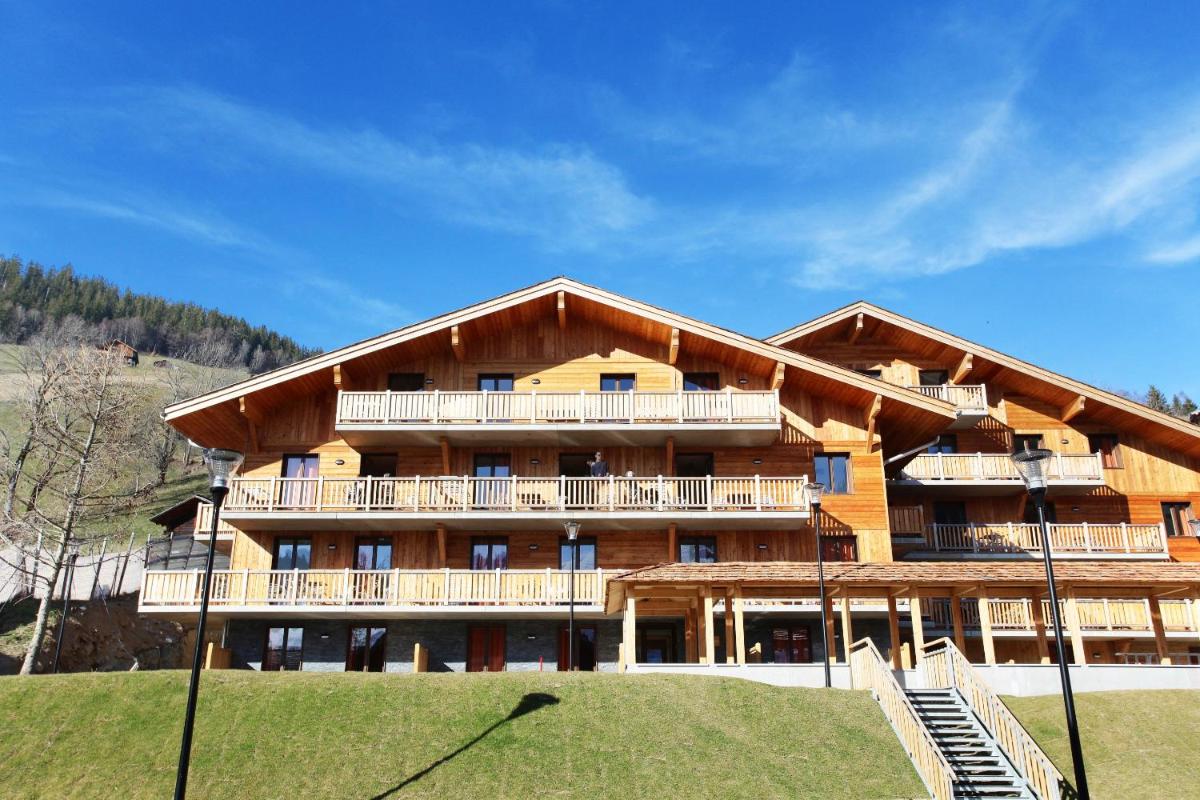 Vue générale sur la montagne ou vue sur la montagne depuis l'appart'hôtel